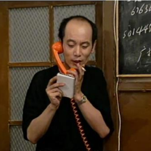 男人吃奶摸下面
